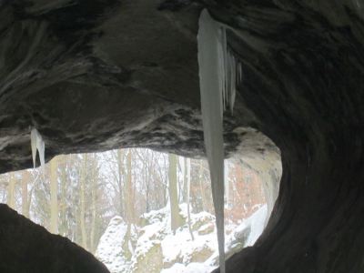 Eiszapfen im Quackenschloss beim Frnkische Schweiz Abenteuertrail 2013