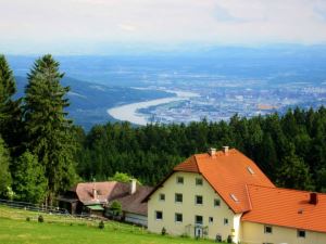 Kurze Joggingtour in sterreich auf den 927 m hohen Lichtenberg am 23.06.2013